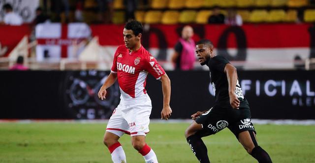 球迷们将看 球迷们将看