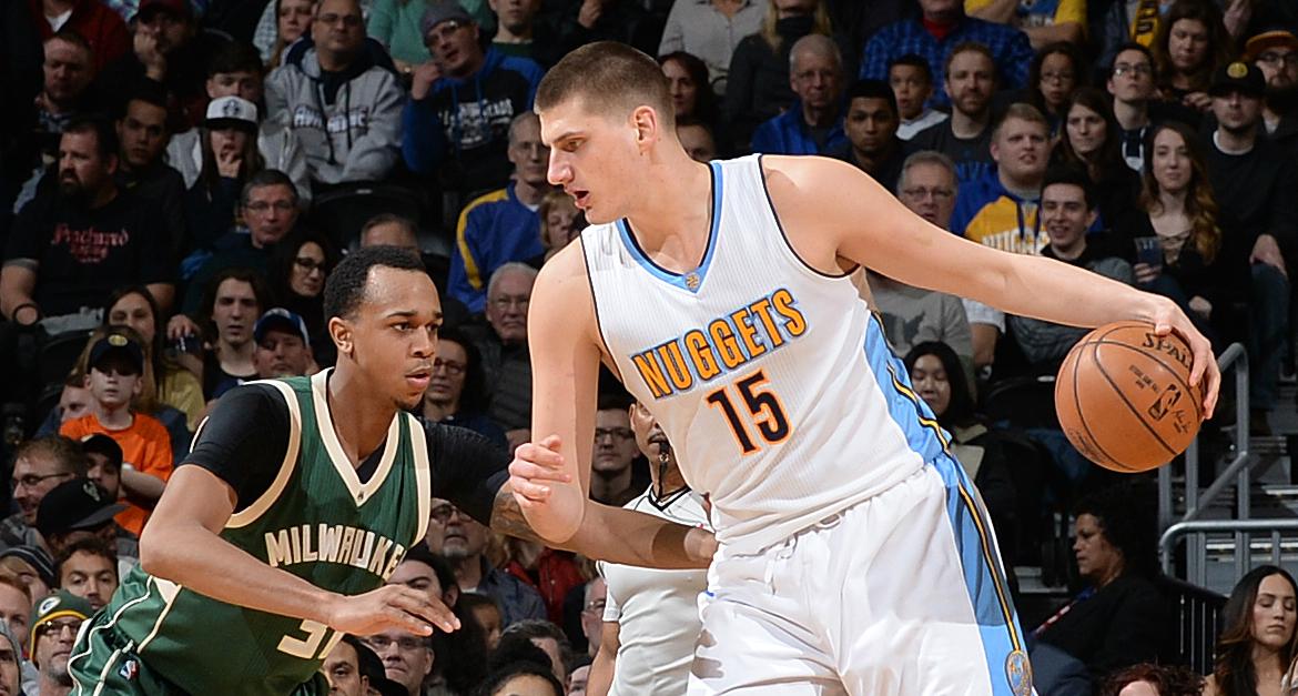 球队的后卫 球队的后卫