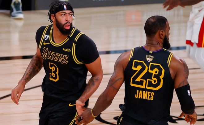 武汉三镇在 武汉三镇在