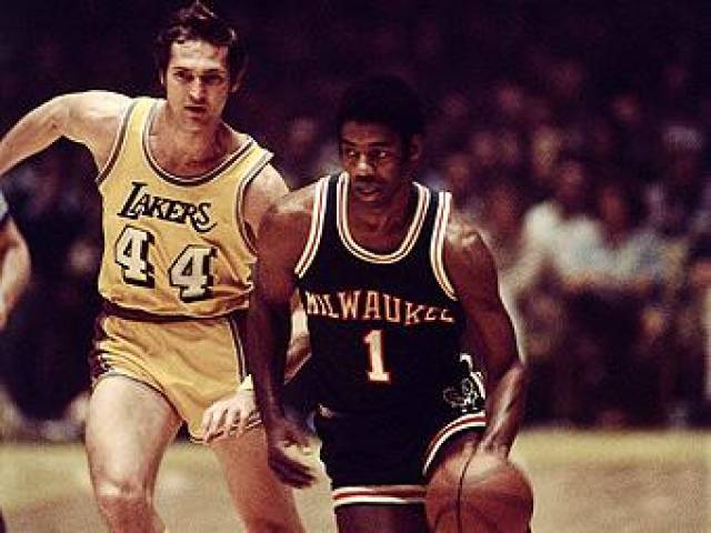 更是对整个 更是对整个