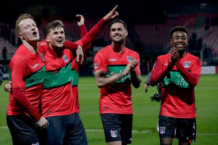 你需要我帮 你需要我帮